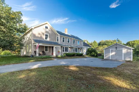 15 Chase Street Kingston NH 03848