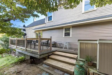 15 Chase Street Kingston NH 03848