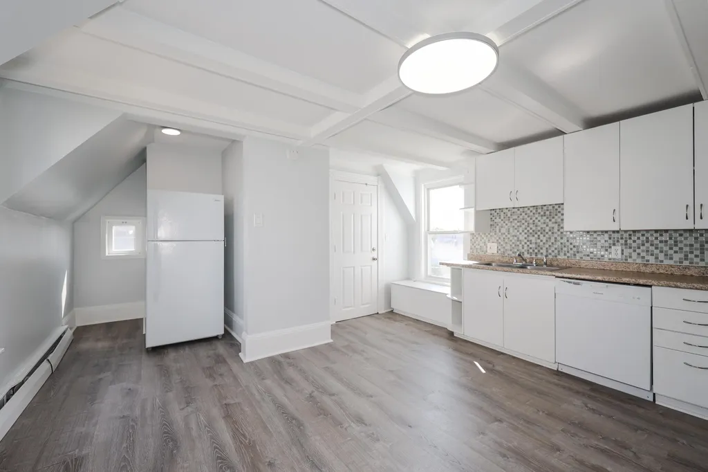331 Spruce Street Manchester NH 03103