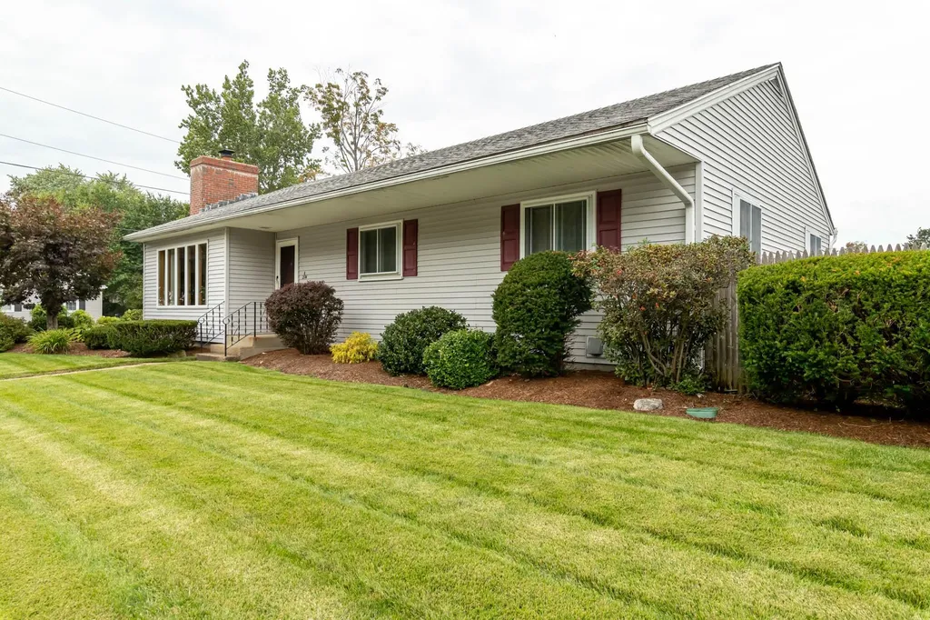 274 Kenberma Street Manchester NH 03103