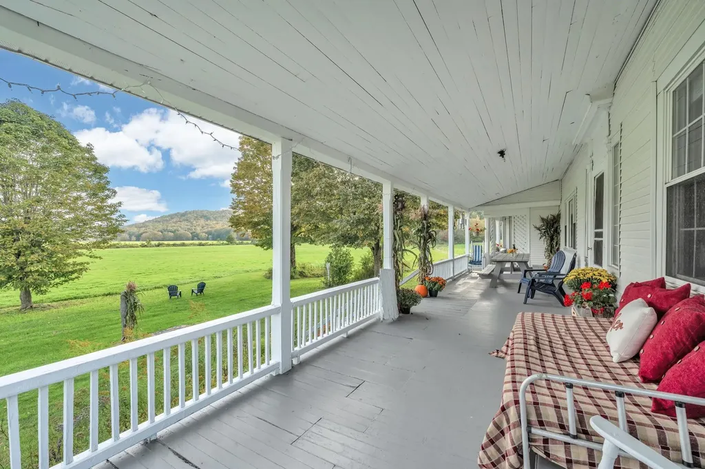 36 Woffenden Road Wilmington VT 05363