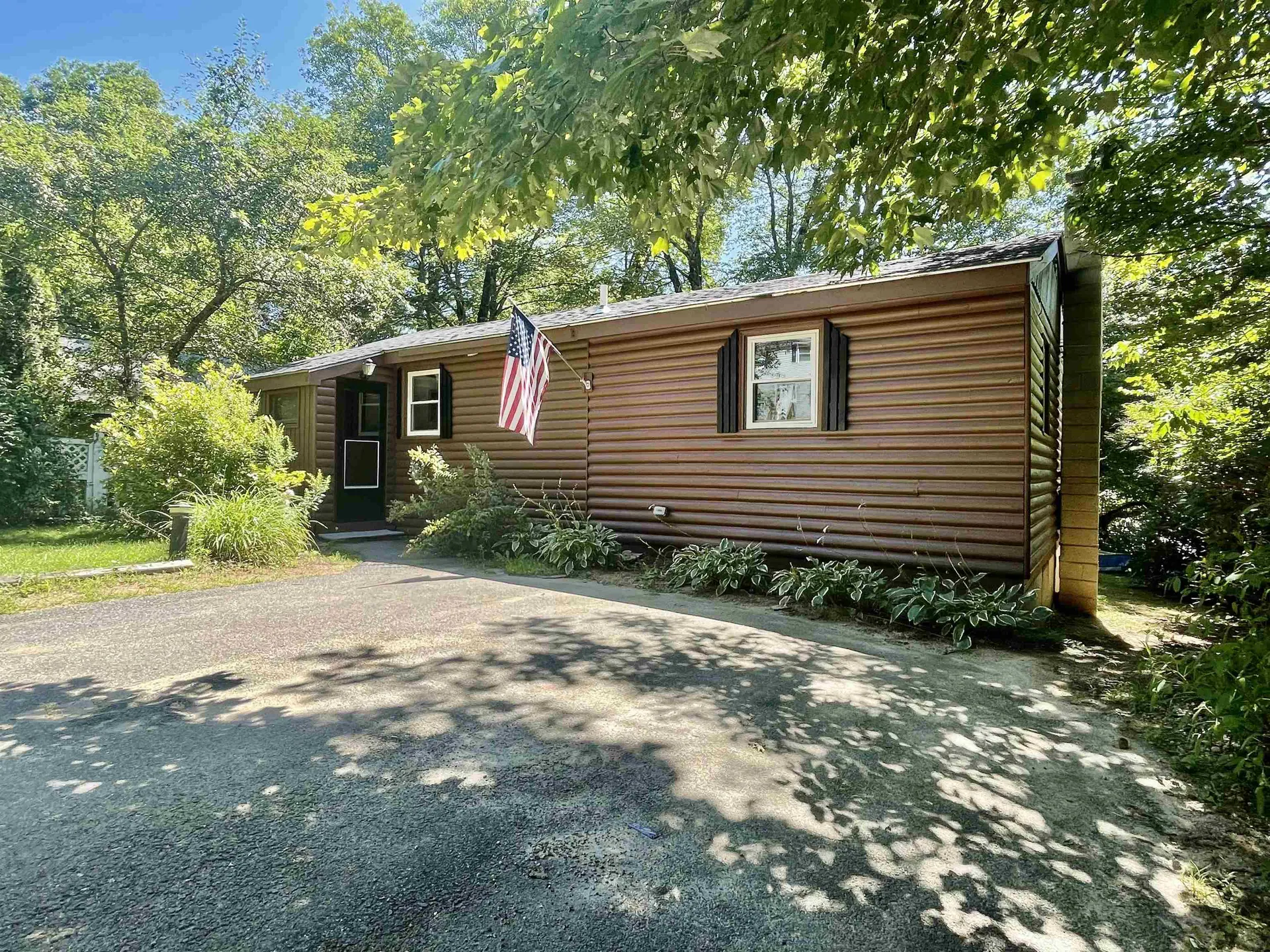 19 Hammond Road Deerfield NH 03037