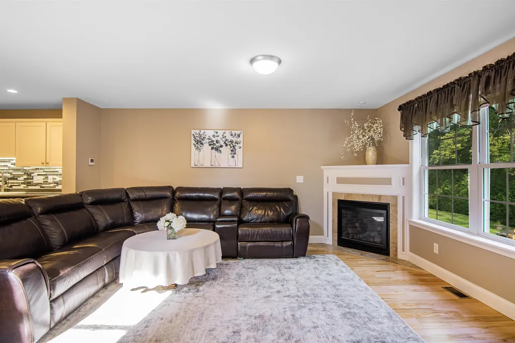 30 Brooke Lane Colchester VT 05446