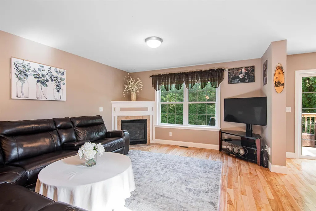 30 Brooke Lane Colchester VT 05446