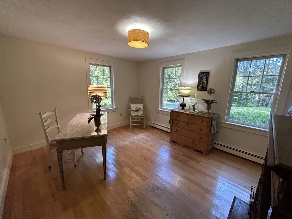 22 Peabody Drive Brentwood NH 03833