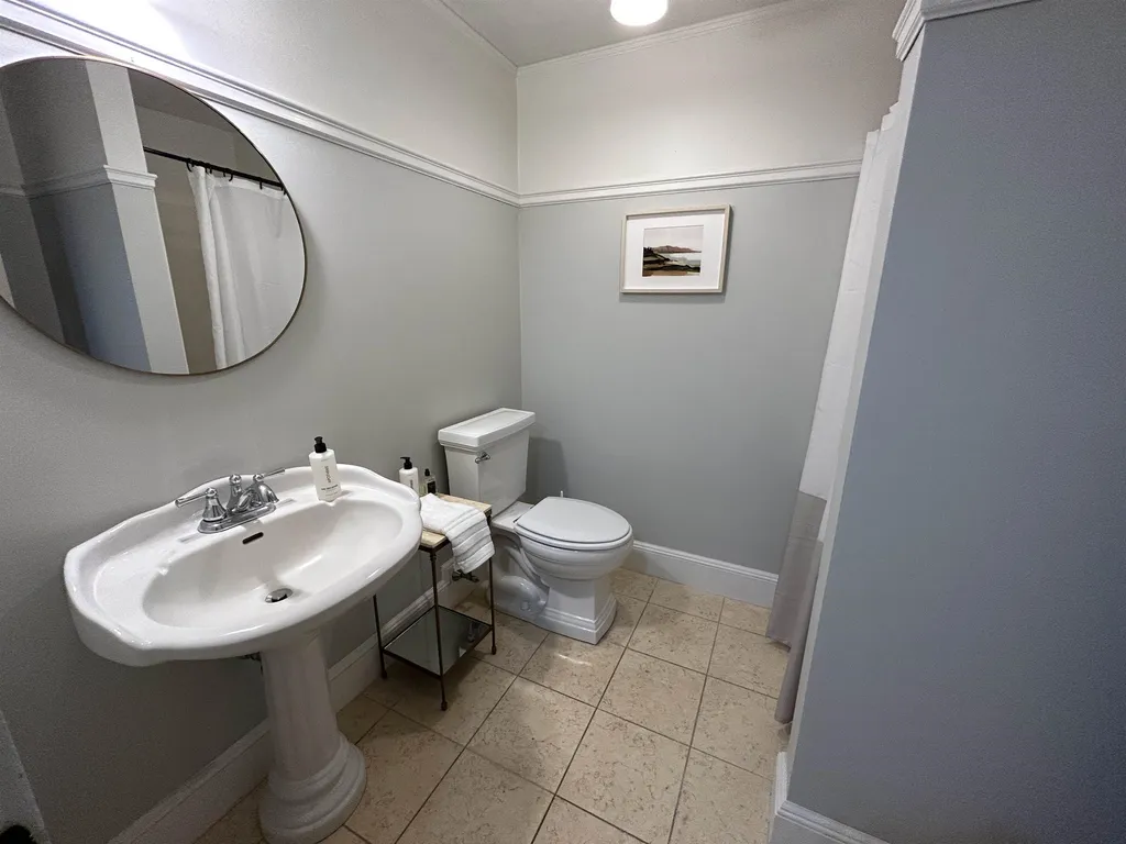 22 Peabody Drive Brentwood NH 03833