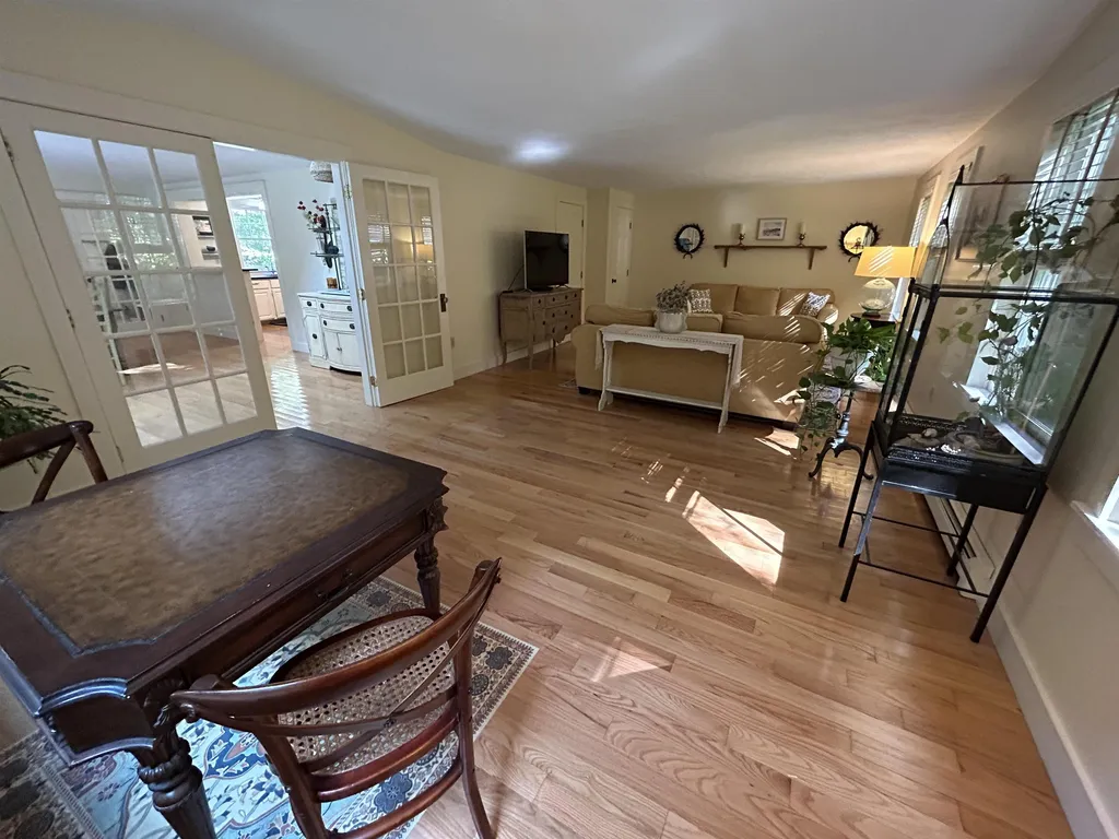 22 Peabody Drive Brentwood NH 03833