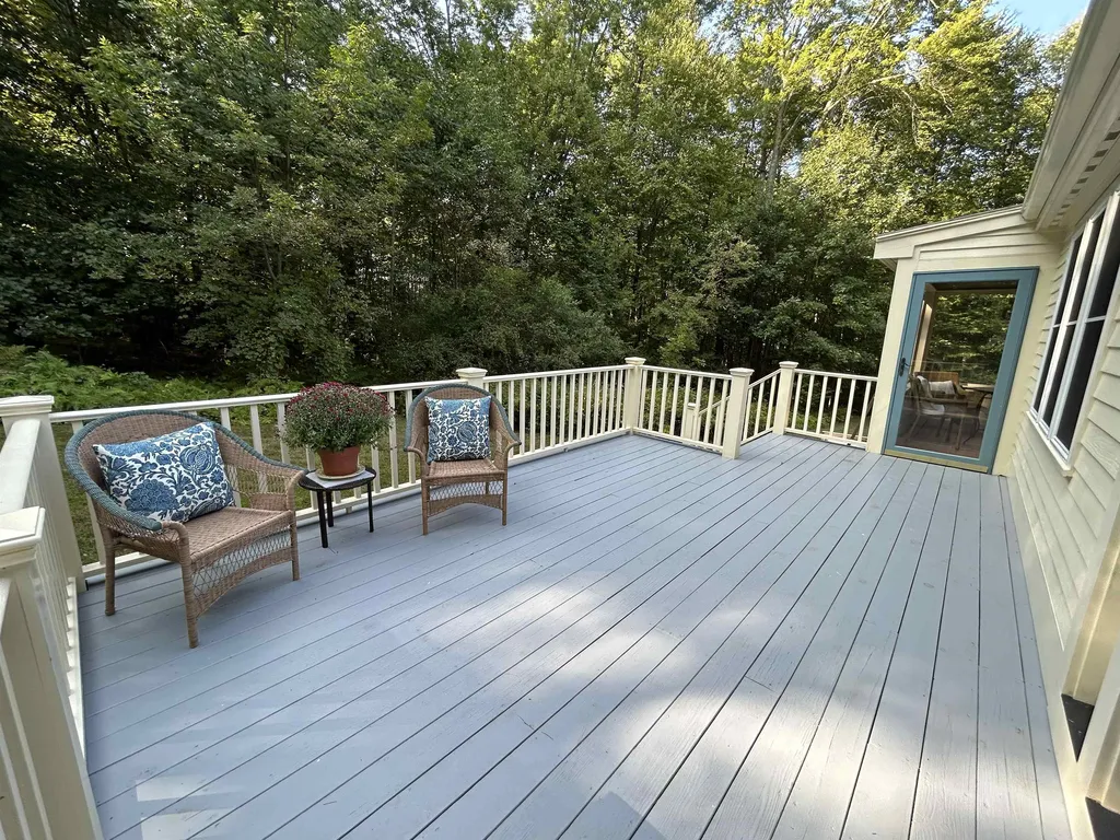 22 Peabody Drive Brentwood NH 03833