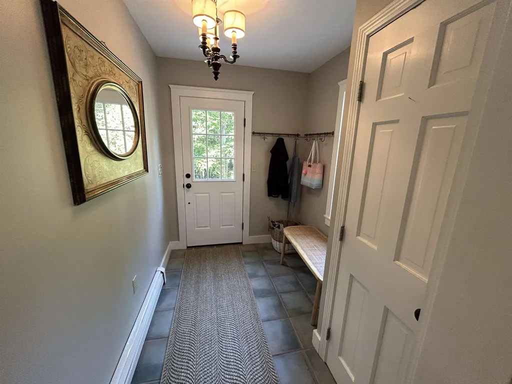 22 Peabody Drive Brentwood NH 03833