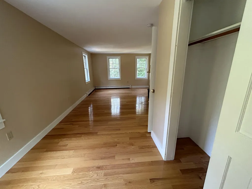 22 Peabody Drive Brentwood NH 03833