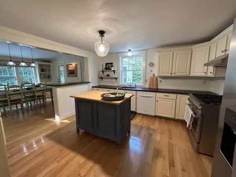 22 Peabody Drive Brentwood NH 03833