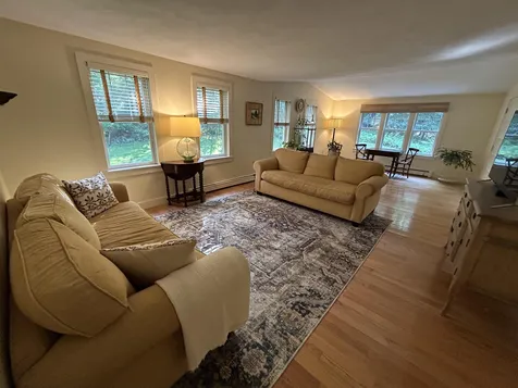 22 Peabody Drive Brentwood NH 03833