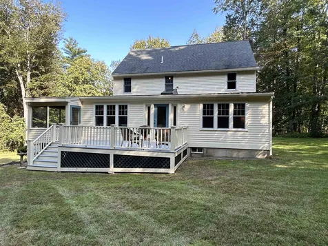 22 Peabody Drive Brentwood NH 03833