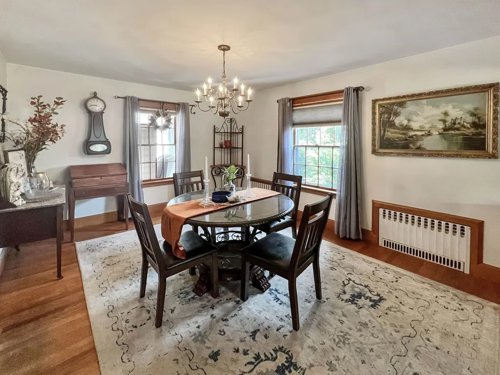 25 Summit Road Newport NH 03773