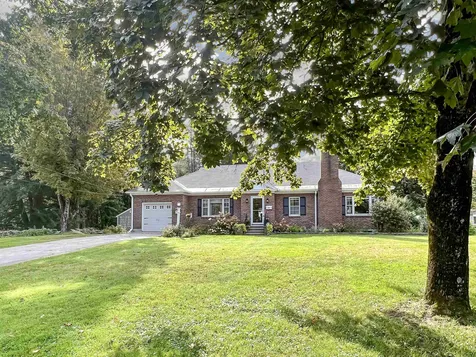 25 Summit Road Newport NH 03773