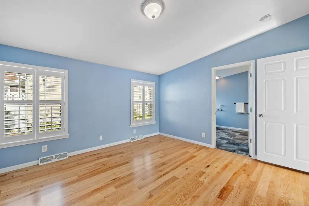 176 Victorian Way Manchester NH 03104