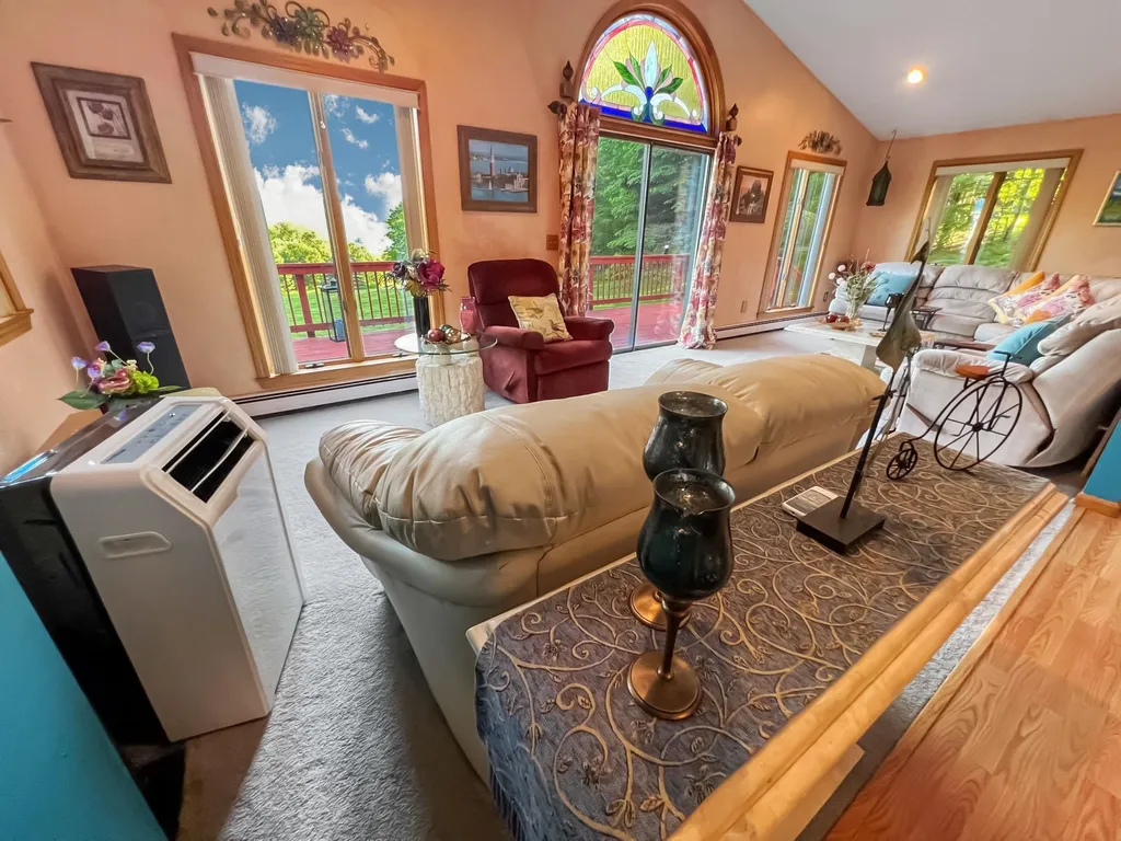 101 Labbie Lane Hartford VT 05001