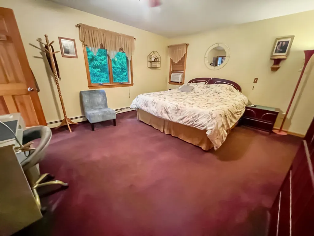 101 Labbie Lane Hartford VT 05001