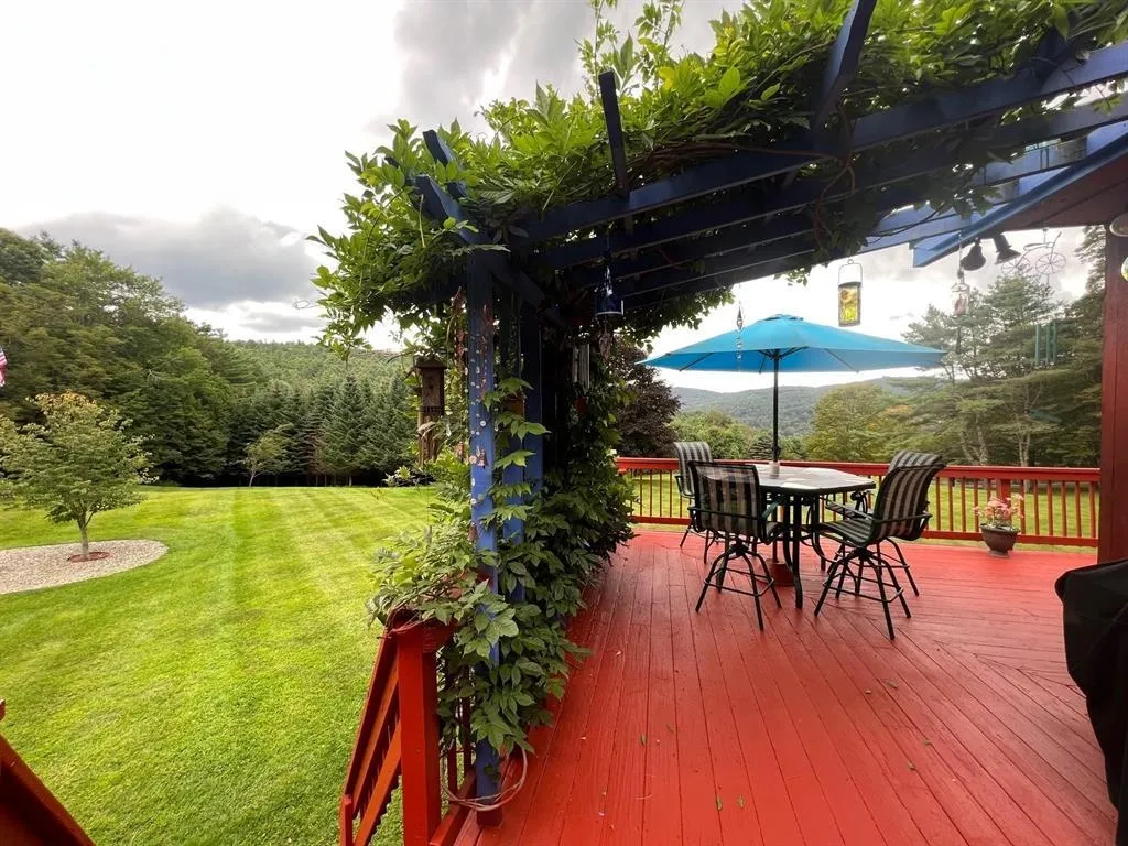 101 Labbie Lane Hartford VT 05001