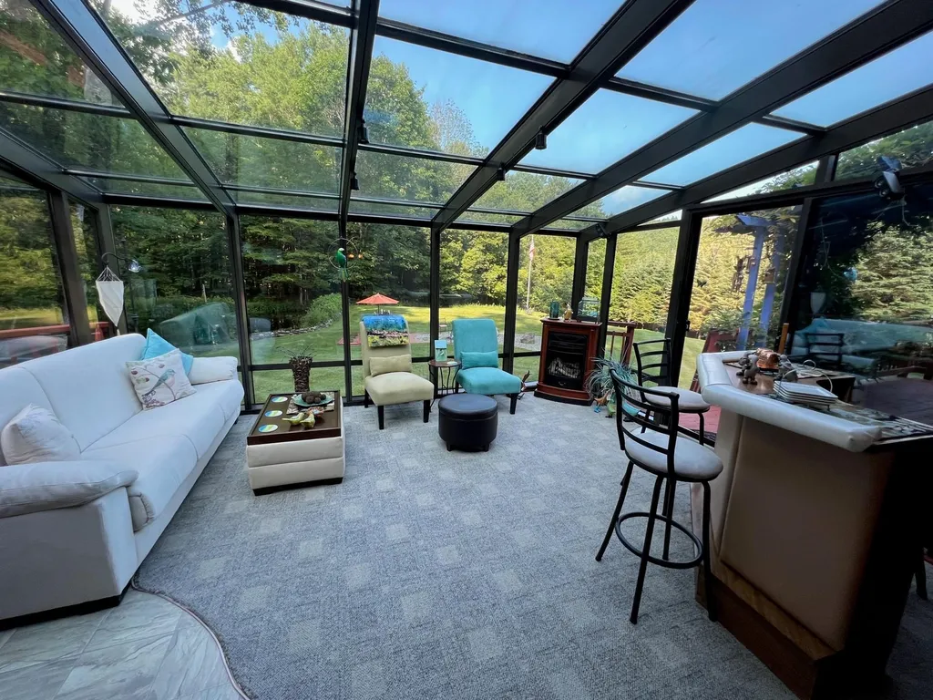 101 Labbie Lane Hartford VT 05001