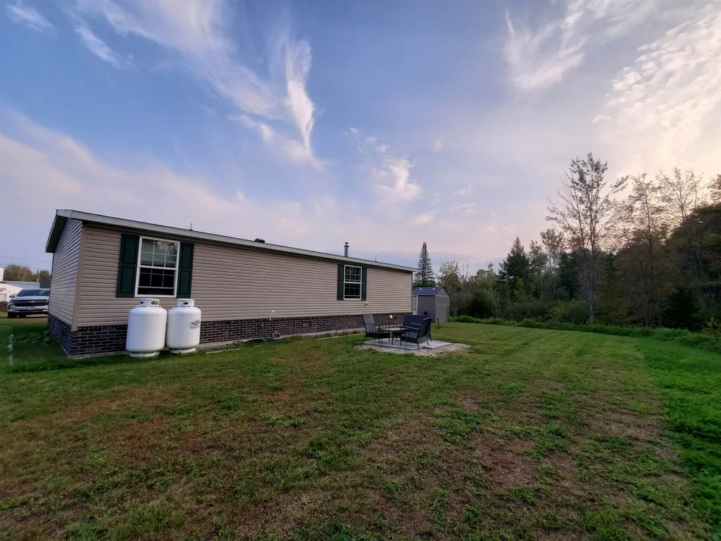 59 Nh Route 118 Canaan NH 03741