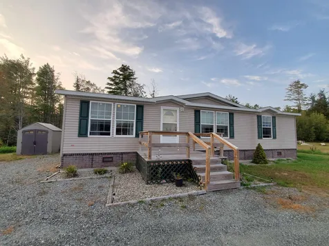 59 Nh Route 118 Canaan NH 03741