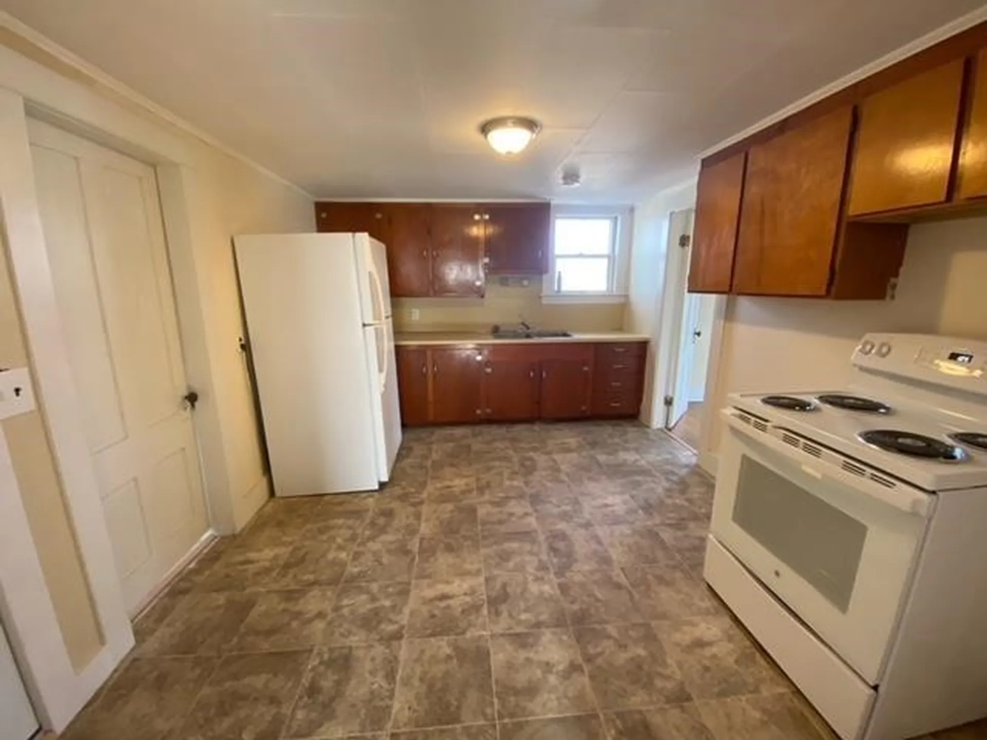 27 School Street Claremont NH 03743