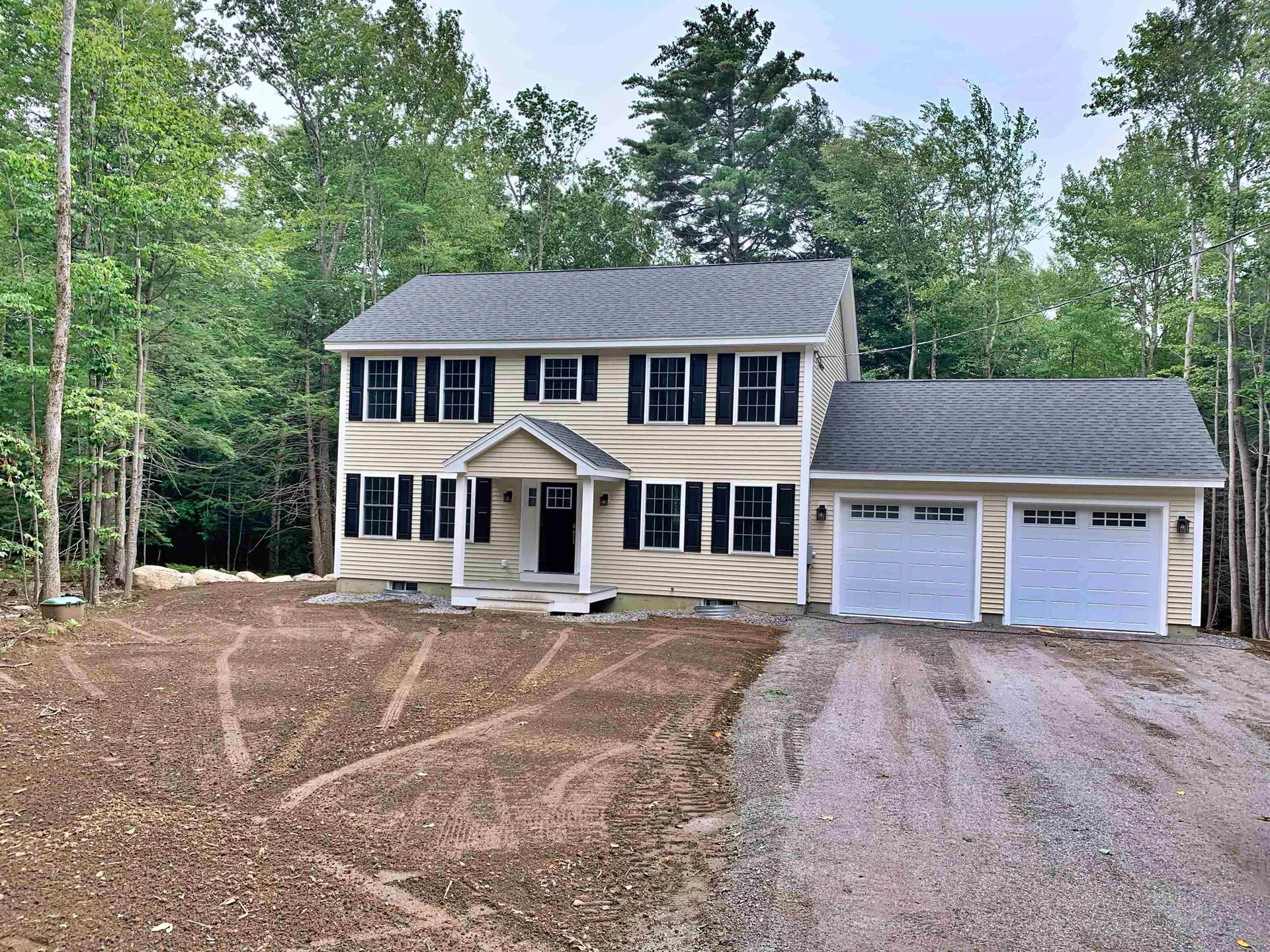 26 Lakeview Drive Weare NH 03281