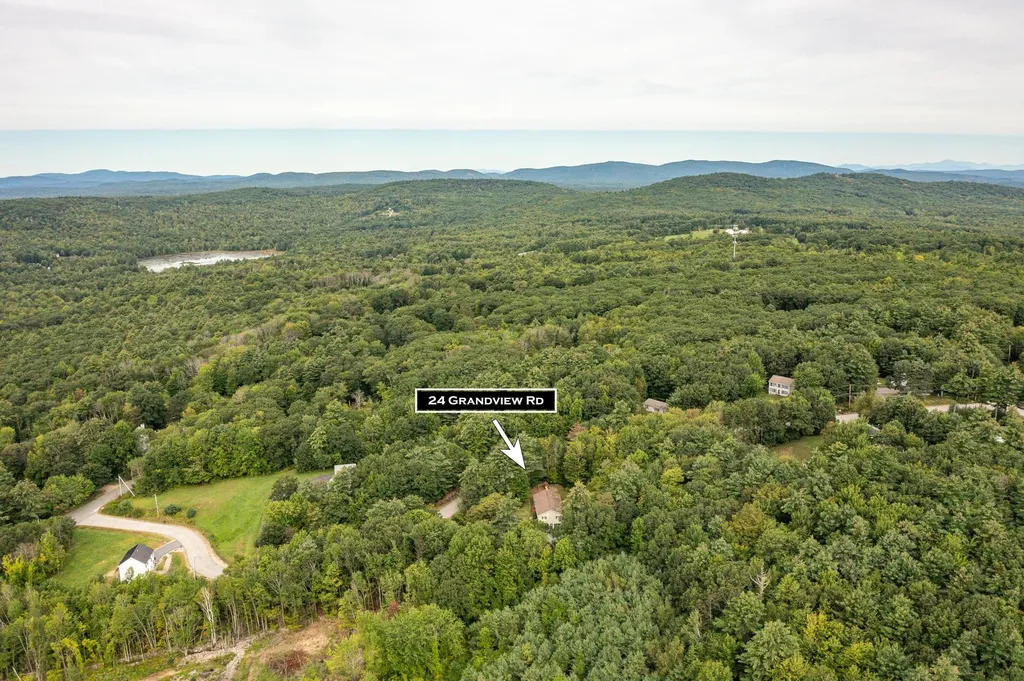 24 Grandview Road Milton NH 03851