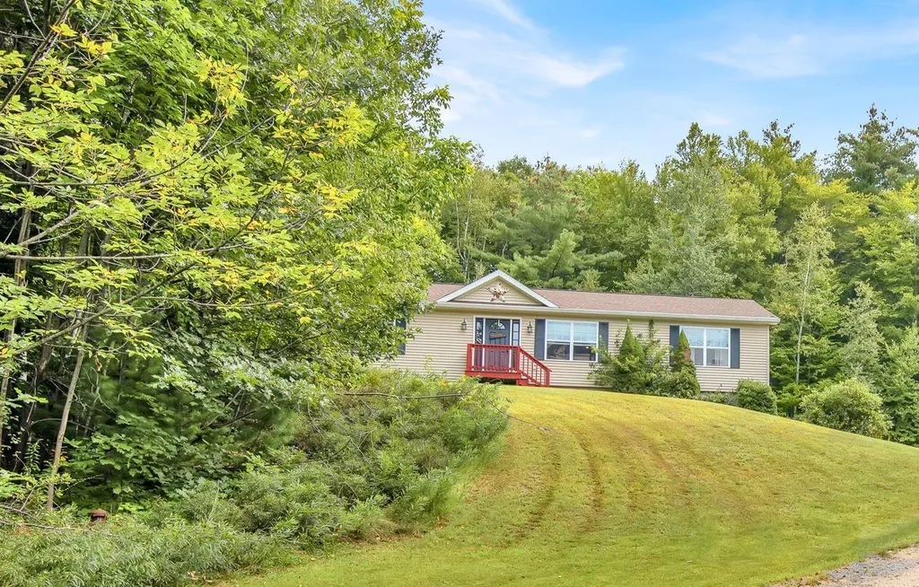 24 Grandview Road Milton NH 03851