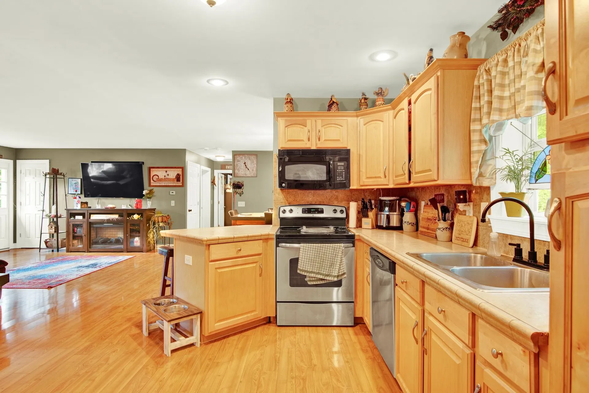 24 Grandview Road Milton NH 03851