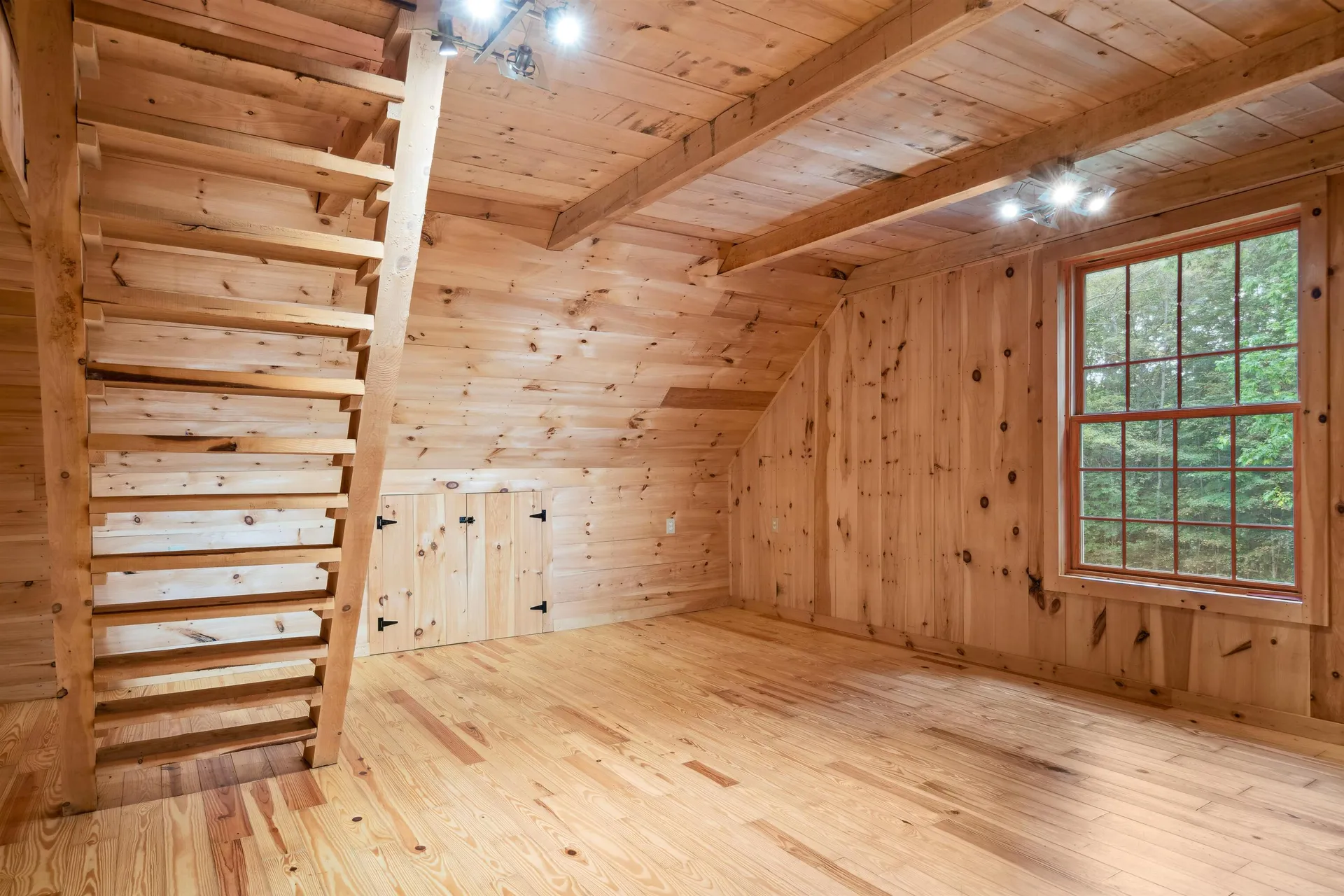 8 Garvin Hill Road Hartland VT 05048