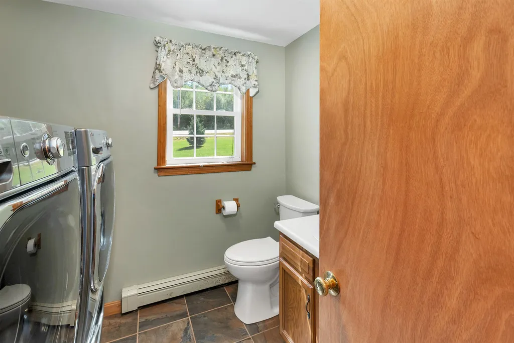 574 Stockbridge Corner Road Alton NH 03809