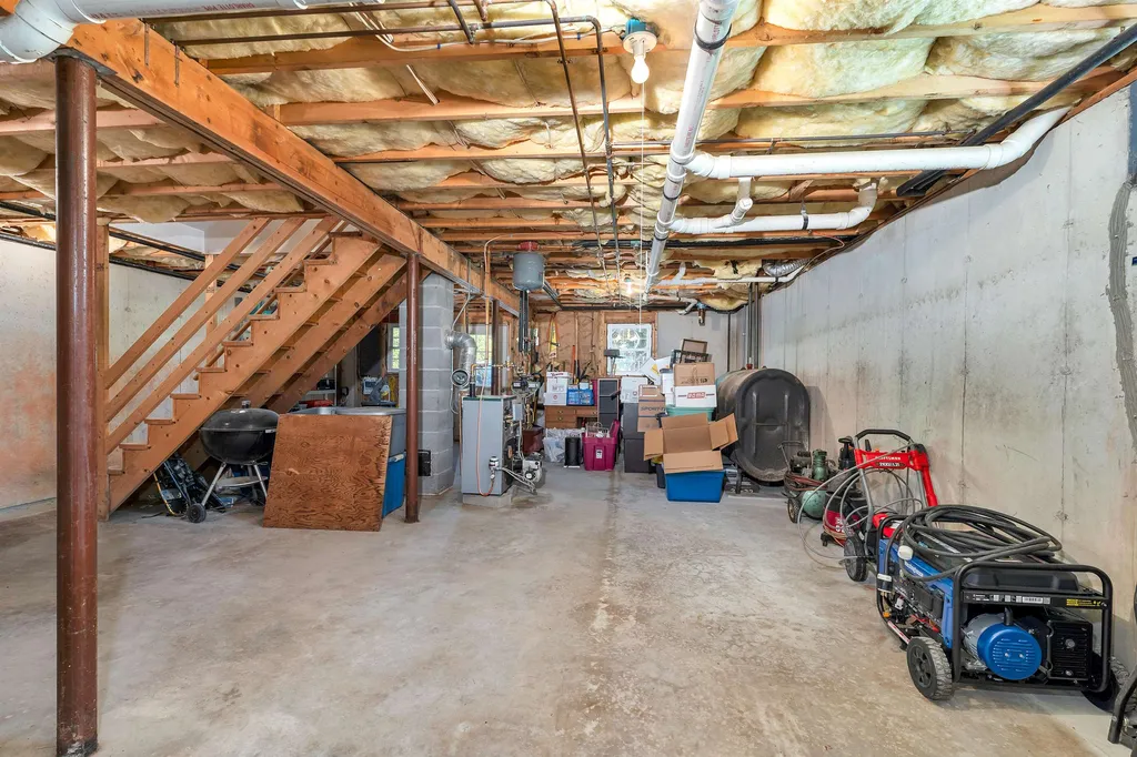 574 Stockbridge Corner Road Alton NH 03809