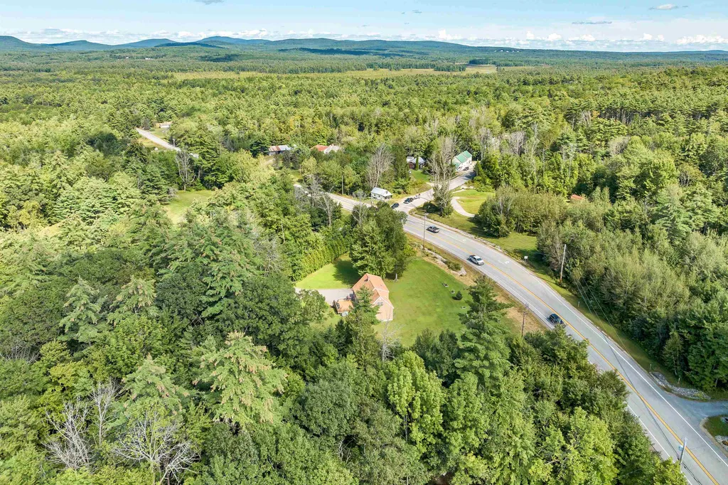574 Stockbridge Corner Road Alton NH 03809