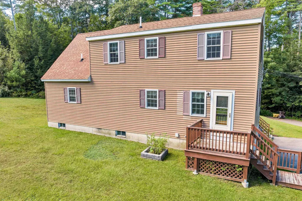 574 Stockbridge Corner Road Alton NH 03809