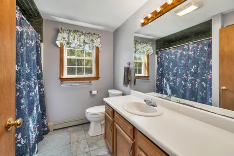 574 Stockbridge Corner Road Alton NH 03809
