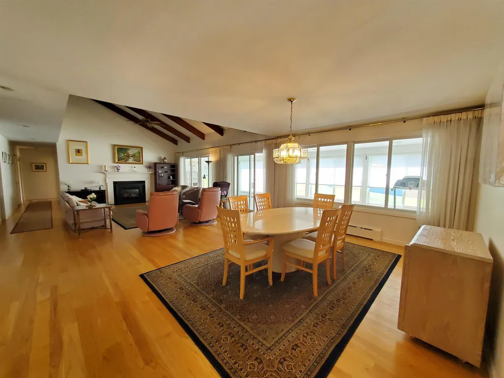 4 Dorset Lane Lebanon NH 03766