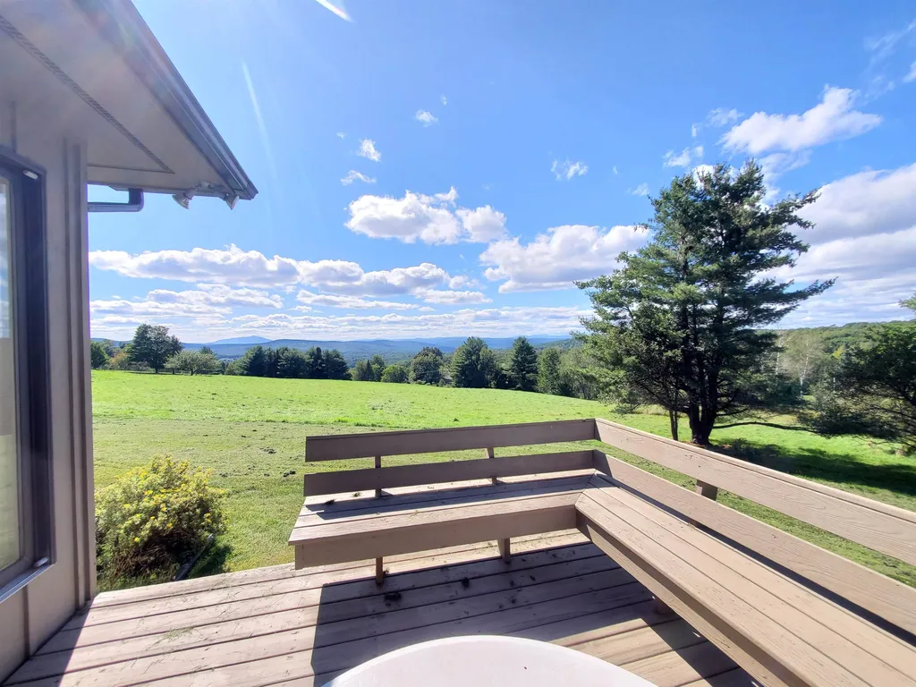 4 Dorset Lane Lebanon NH 03766