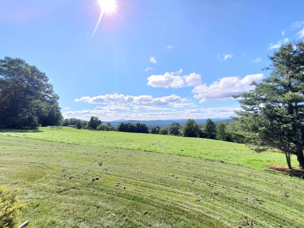 4 Dorset Lane Lebanon NH 03766