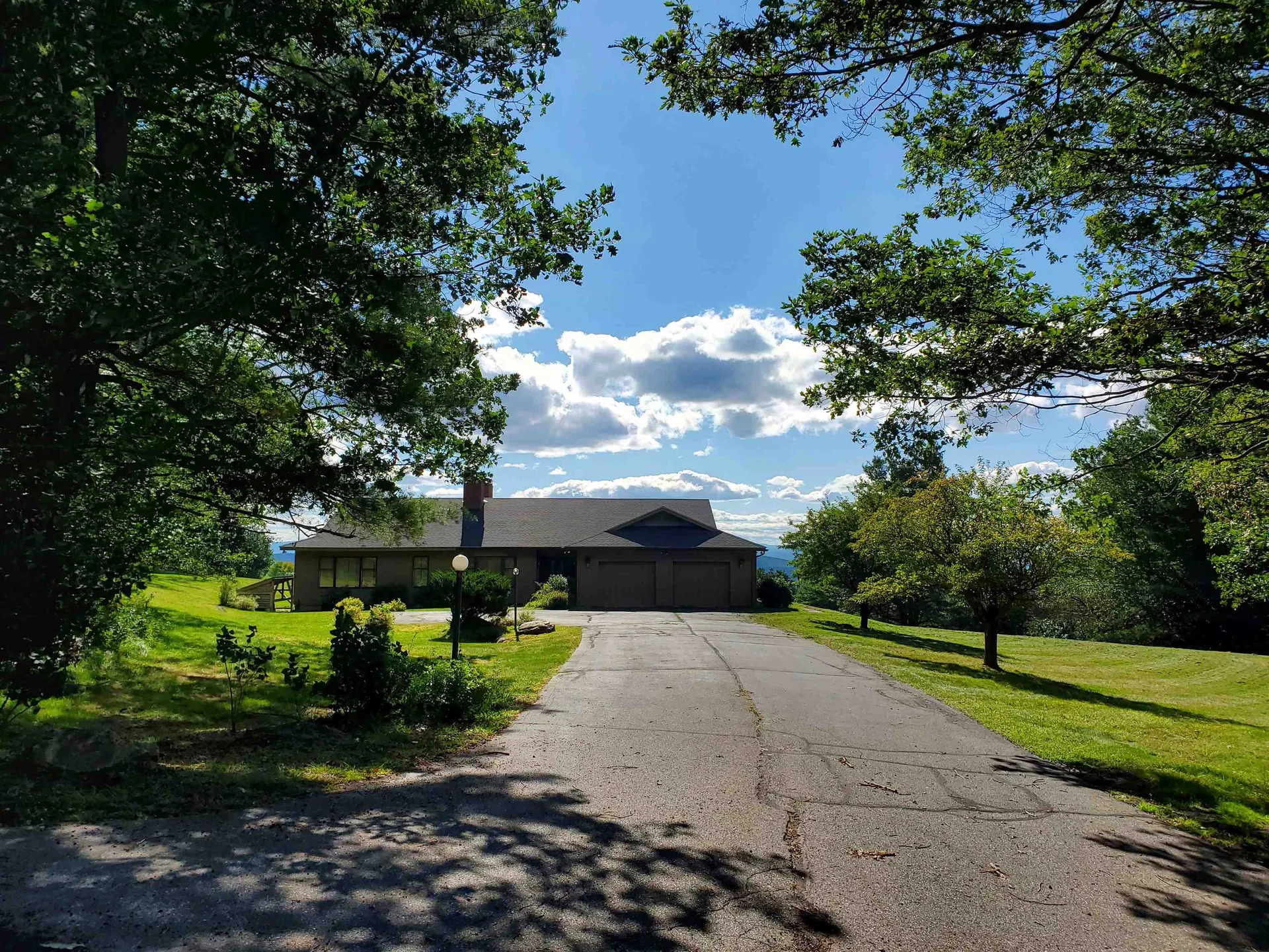 4 Dorset Lane Lebanon NH 03766