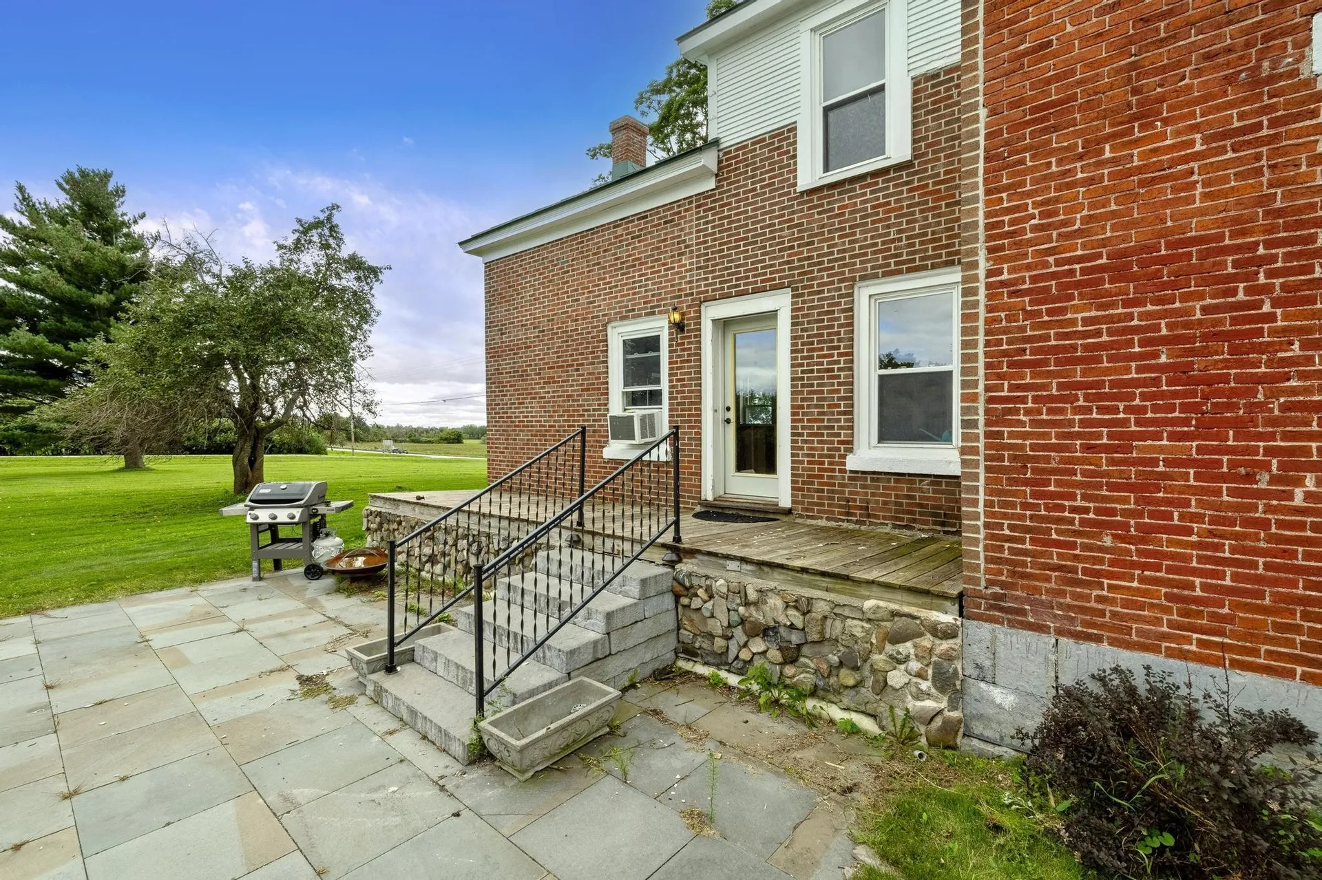 40 Border Road Alburgh VT 05440