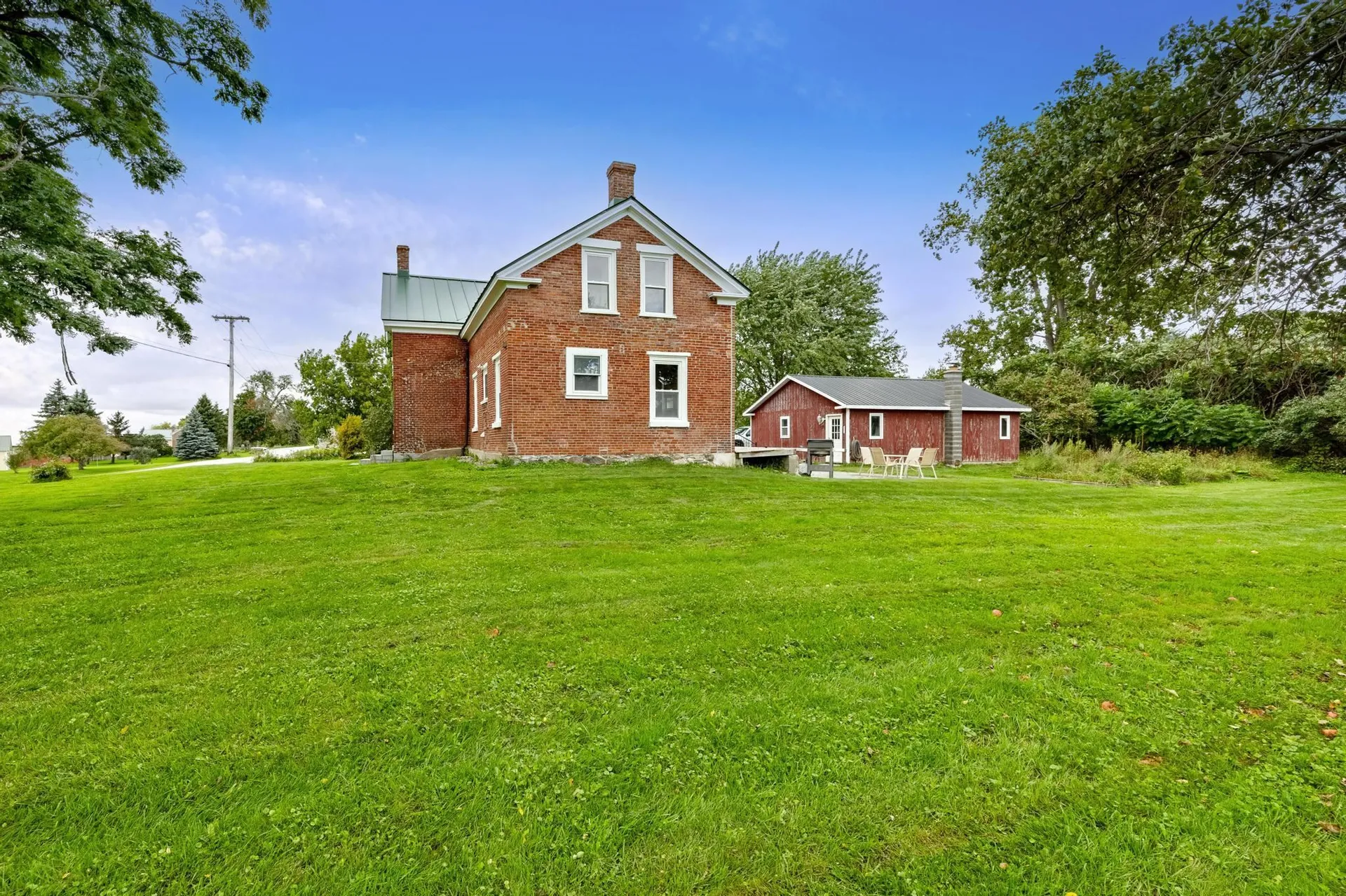 40 Border Road Alburgh VT 05440