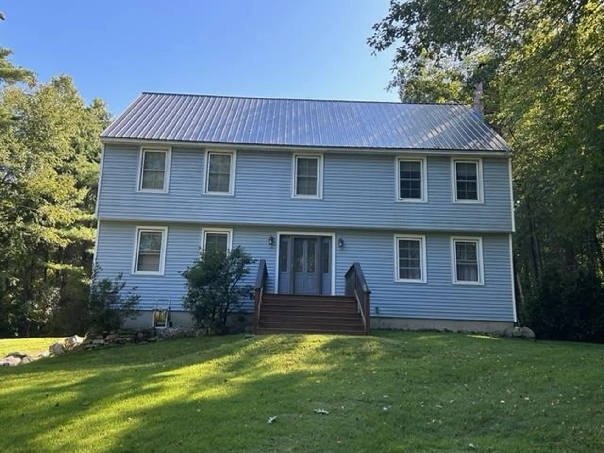 89 Hovey Road Londonderry NH 03053