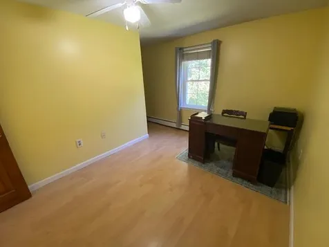 89 Hovey Road Londonderry NH 03053