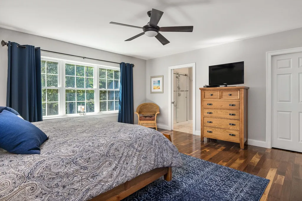 8 Lydia Lane Newington NH 03801