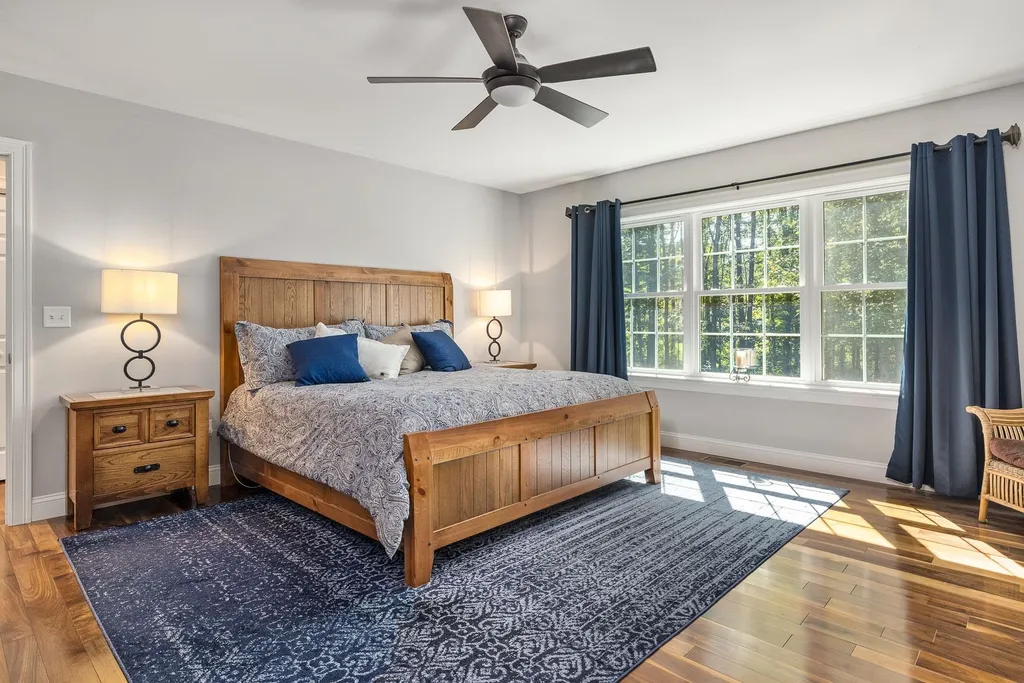 8 Lydia Lane Newington NH 03801