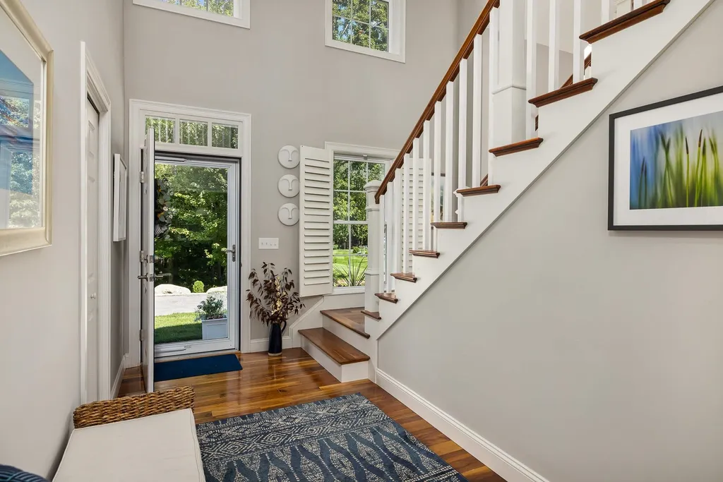 8 Lydia Lane Newington NH 03801