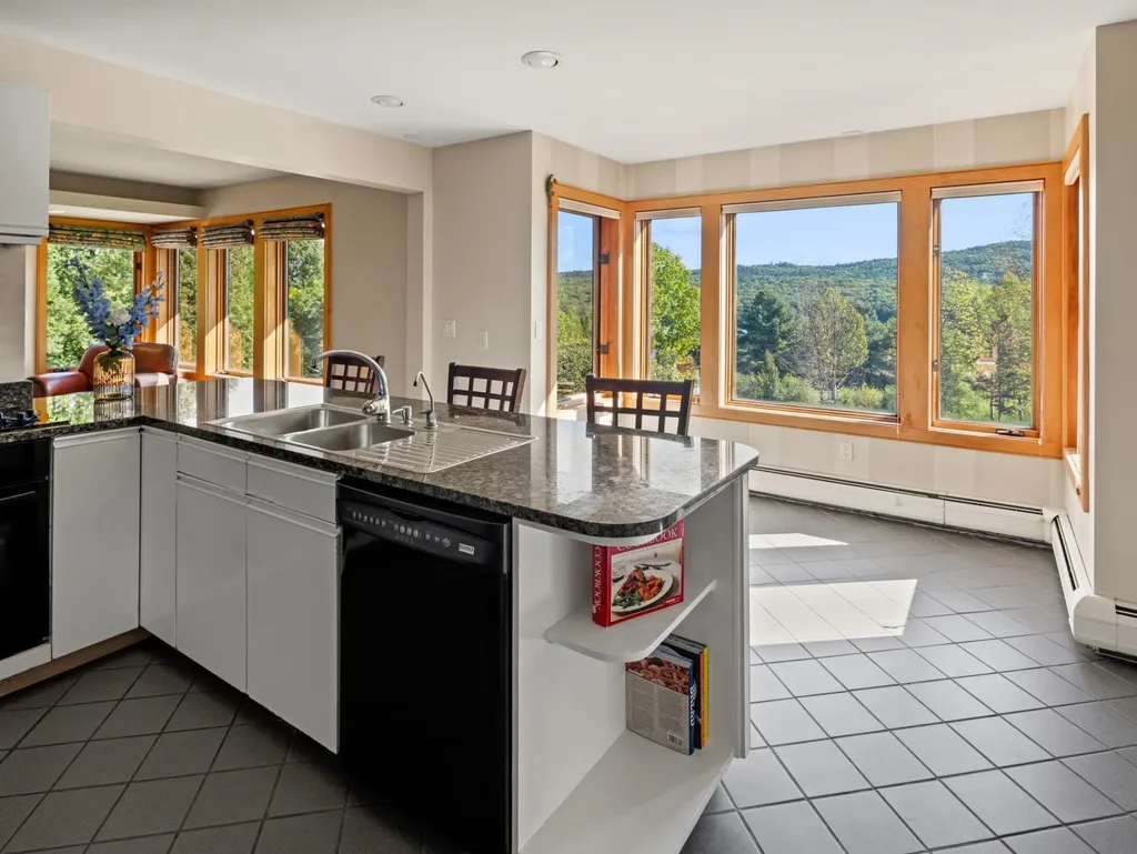 4722 Oak Hill Road Williston VT 05495