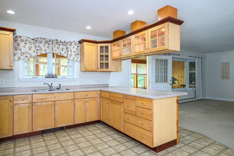 15 Depot Road Stratham NH 03885